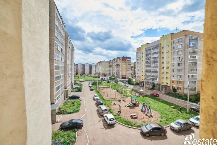 2-комн квартира ул Артема, 102,  д. 102