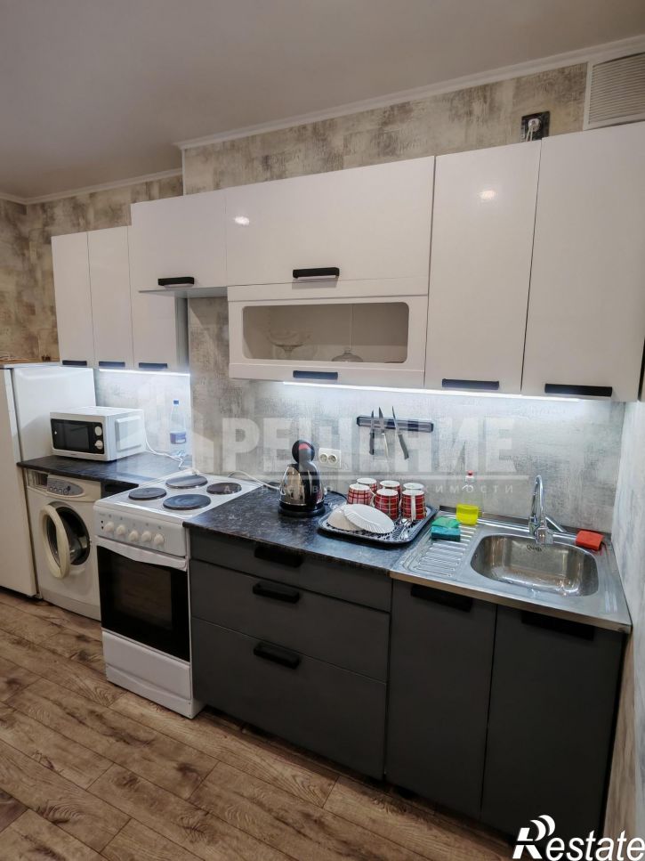1-комн квартира Артема улица,70