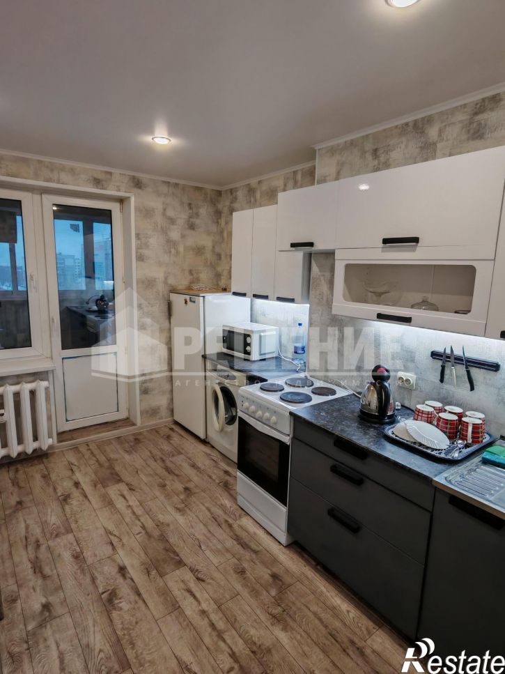 1-комн квартира Артема улица,70