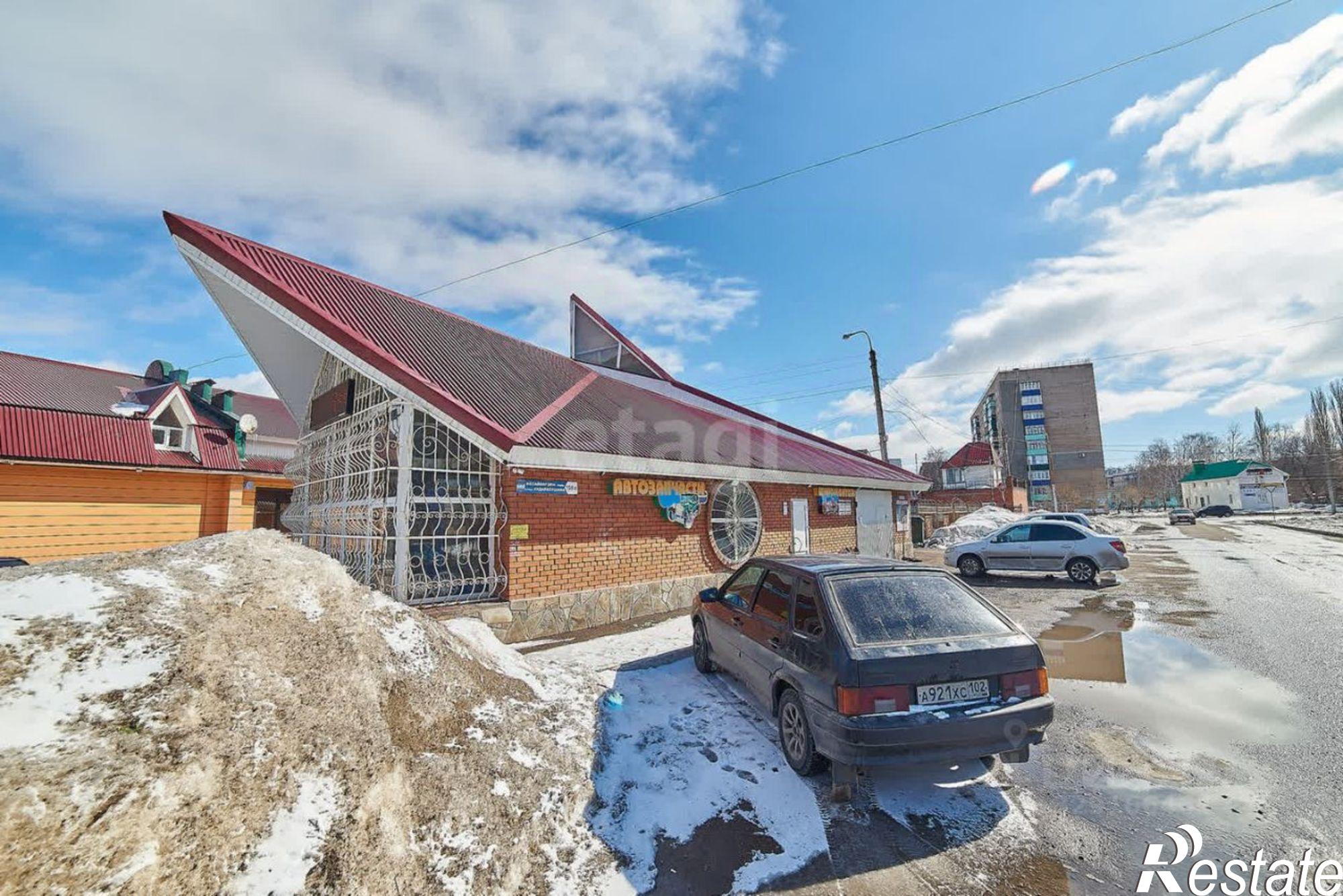 Купить торговое помещение за 17 786 100 рублей на ул Худайбердина, 200