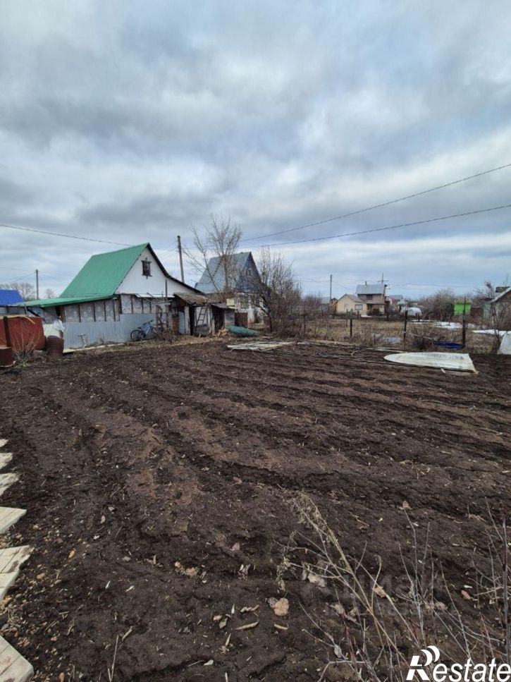 Земельный участок