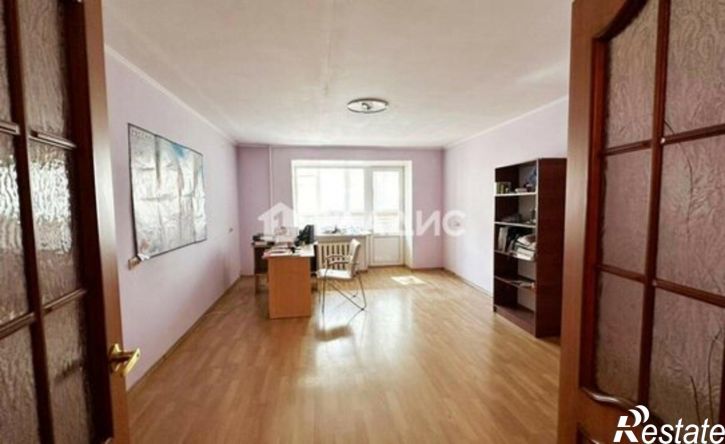 4-комн квартира ул Артема, 15,  д. 15