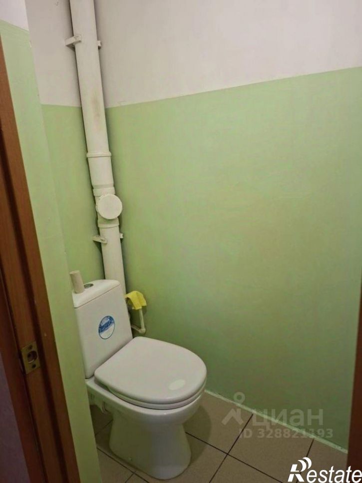 2-комн квартира Лазурная улица, 13,  д. 13