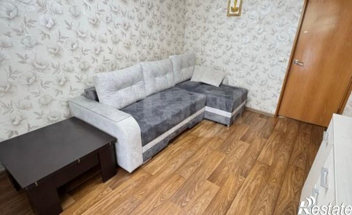 2-комн квартира улица Нагуманова, 56В,  д. 56В
