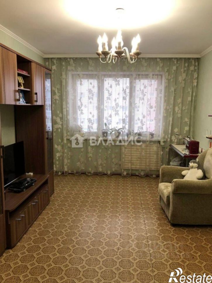 3-комн квартира улица Артёма, 21Б,  д. 21Б
