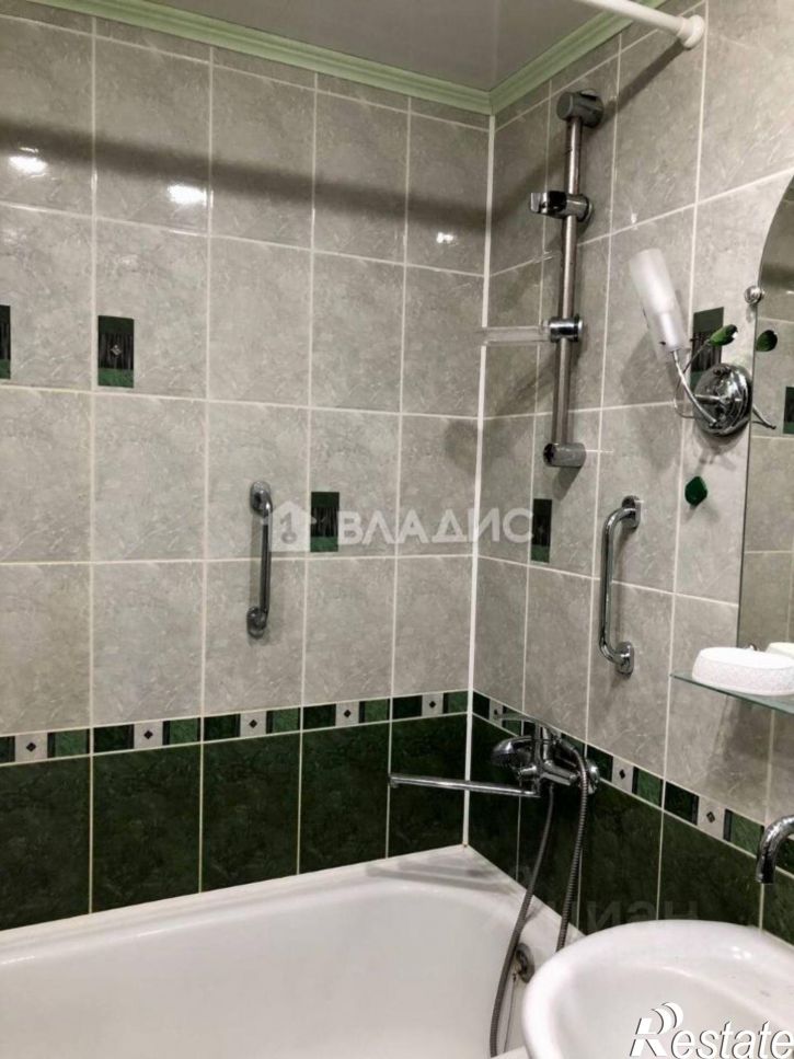 3-комн квартира улица Артёма, 21Б,  д. 21Б