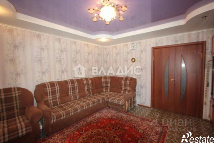 4-комн квартира улица Артёма, 63,  д. 63