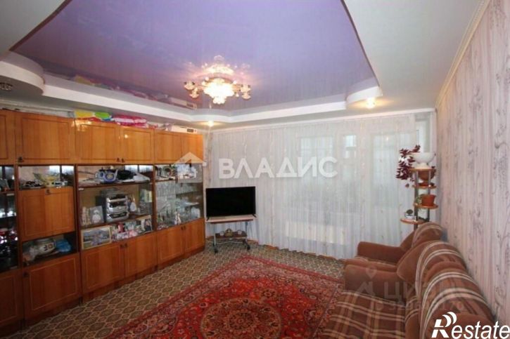 4-комн квартира улица Артёма, 63,  д. 63