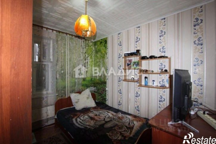 4-комн квартира улица Артёма, 63,  д. 63