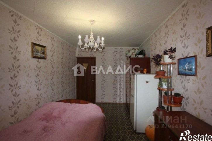 4-комн квартира улица Артёма, 63,  д. 63