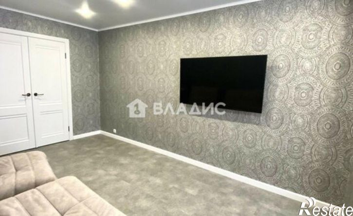 2-комн квартира улица Строителей, 24,  д. 24
