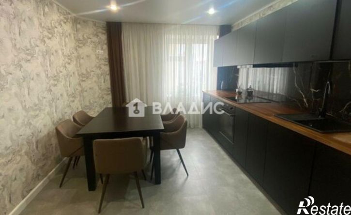 2-комн квартира улица Строителей, 24,  д. 24