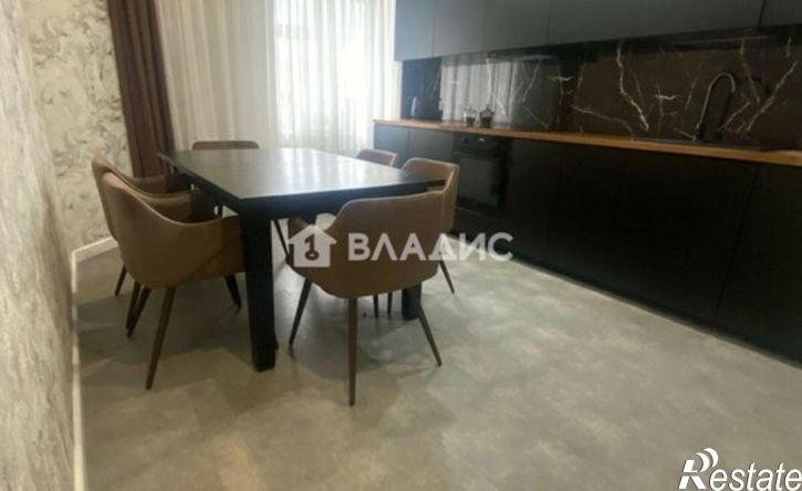2-комн квартира улица Строителей, 24,  д. 24