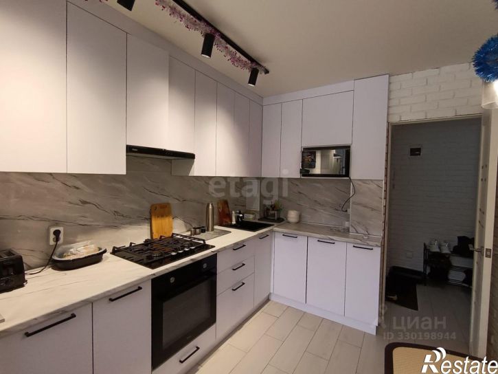3-комн квартира ул Артема, 23,  д. 23