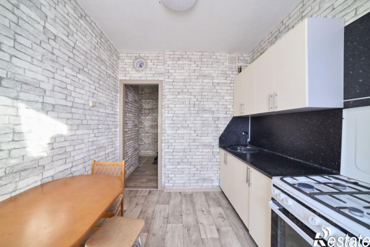 3-комн квартира улица Караная Муратова, 3,  д. 3