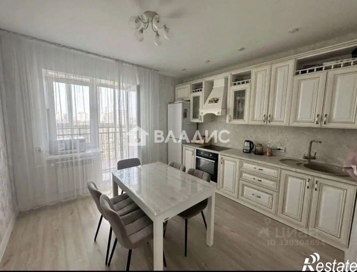 2-комн квартира пр-кт Октября, 42,  д. 42