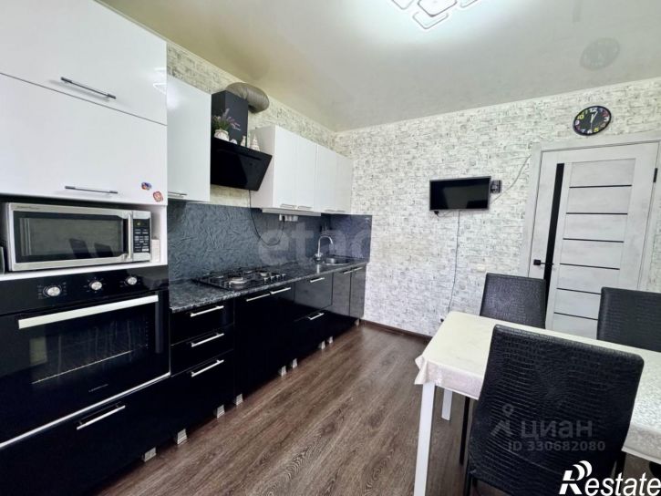 2-комн квартира улица Строителей, 28,  д. 28