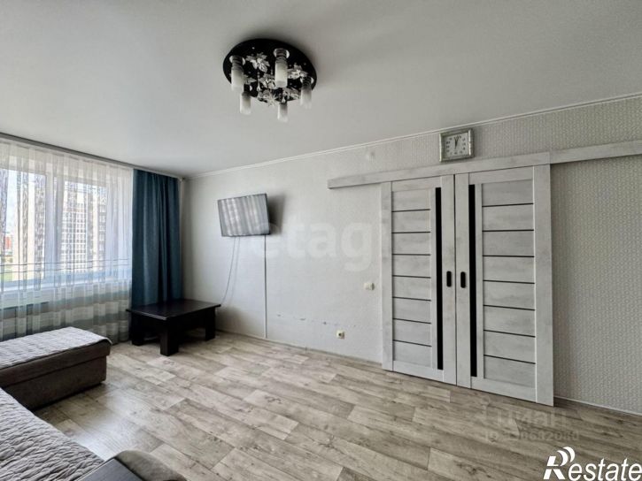 2-комн квартира улица Строителей, 28,  д. 28