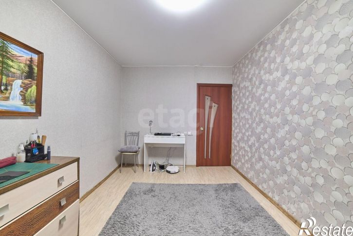 3-комн квартира улица Караная Муратова, 3,  д. 3