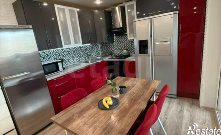 3-комн квартира ул Артема, 84,  д. 84