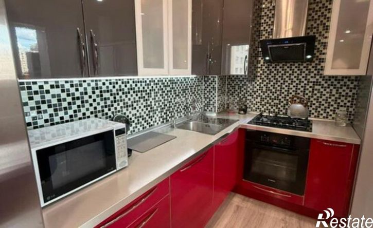 3-комн квартира ул Артема, 84,  д. 84