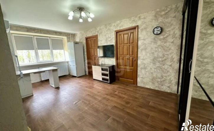 4-комн квартира улица Комарова, 6,  д. 6