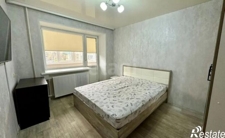 4-комн квартира улица Комарова, 6,  д. 6