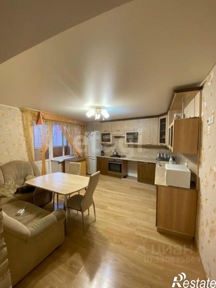 3-комн квартира ул Артема, 70,  д. 70