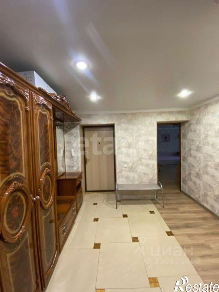 3-комн квартира ул Артема, 70,  д. 70