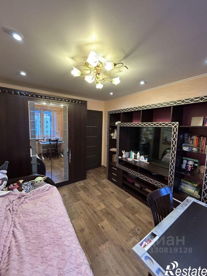 4-комн квартира Коммунистическая улица, 84,  д. 84