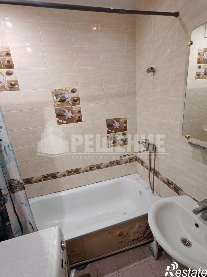 2-комн квартира Октября проспект,48