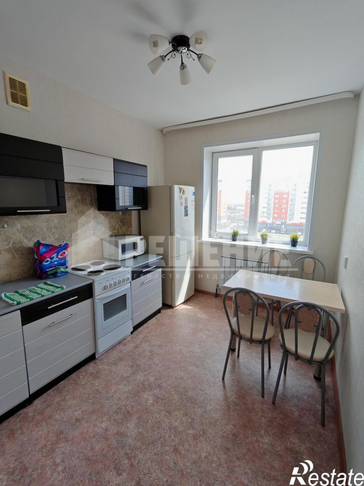 2-комн квартира Октября проспект,48