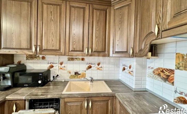 2-комн квартира пр-кт Октября, 85,  д. 85