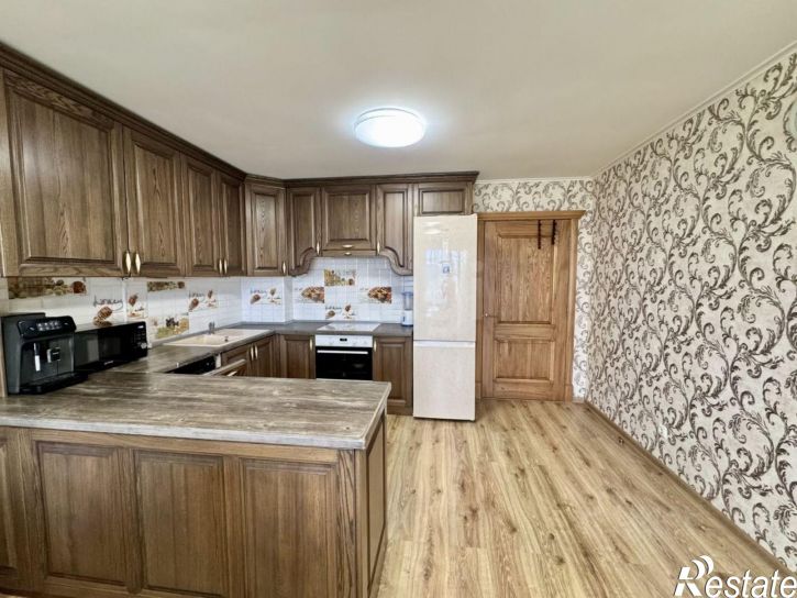 2-комн квартира пр-кт Октября, 85,  д. 85