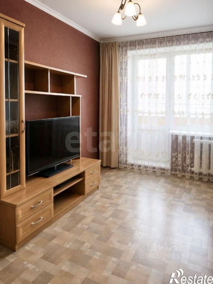 3-комн квартира улица Артёма, 73,  д. 73
