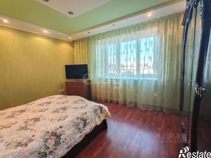3-комн квартира улица Суханова, 10Б,  д. 10Б