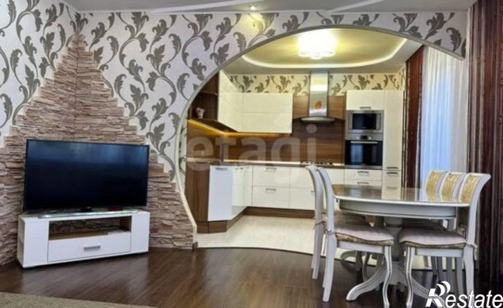 3-комн квартира улица Строителей, 20,  д. 20