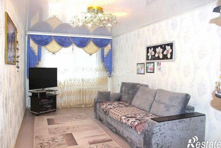 2-комн квартира улица Строителей, 10,  д. 10