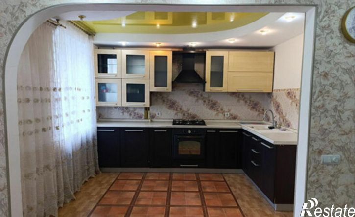 3-комн квартира ул Артема, 63,  д. 63