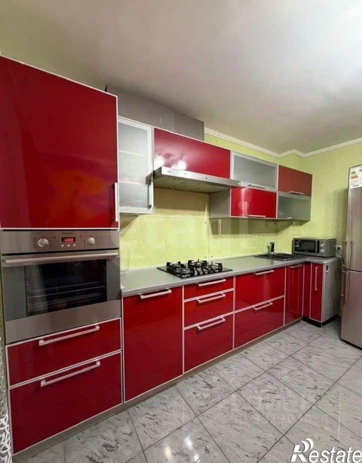 3-комн квартира Лазурная улица, 13,  д. 13