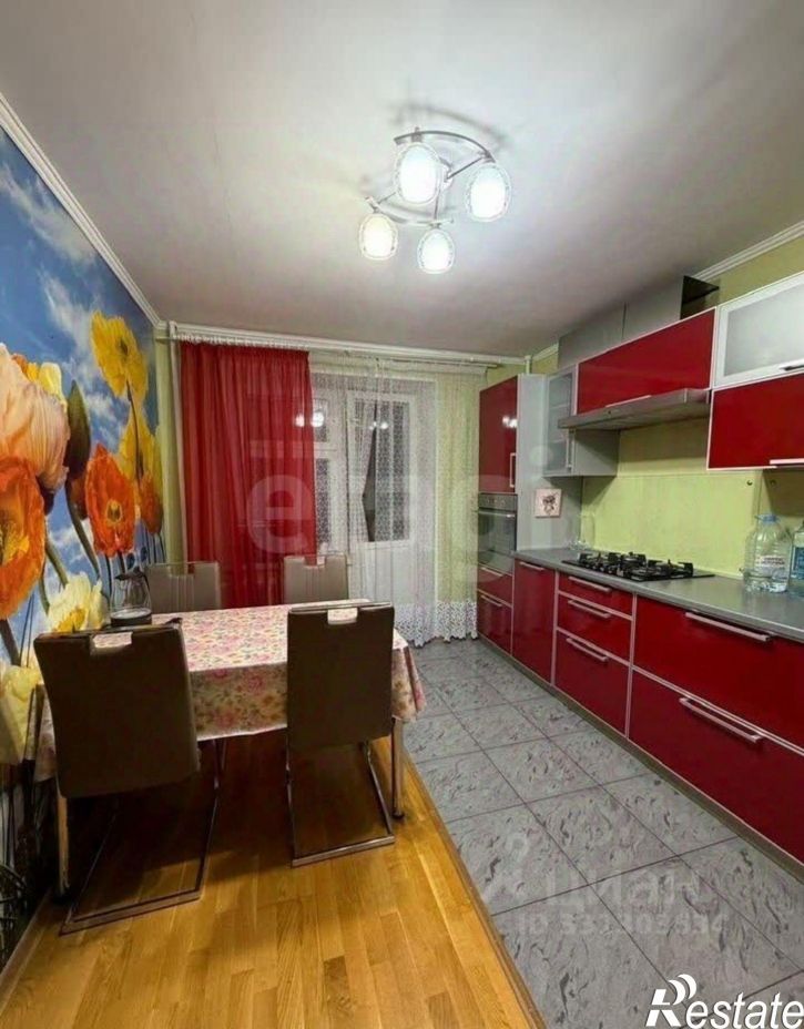 3-комн квартира Лазурная улица, 13,  д. 13