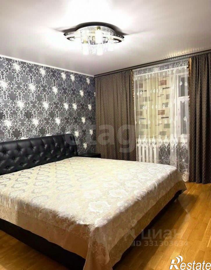 3-комн квартира Лазурная улица, 13,  д. 13