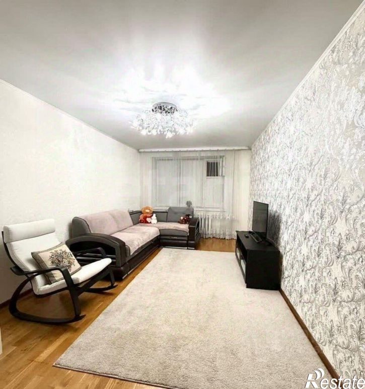 3-комн квартира Лазурная улица, 13,  д. 13