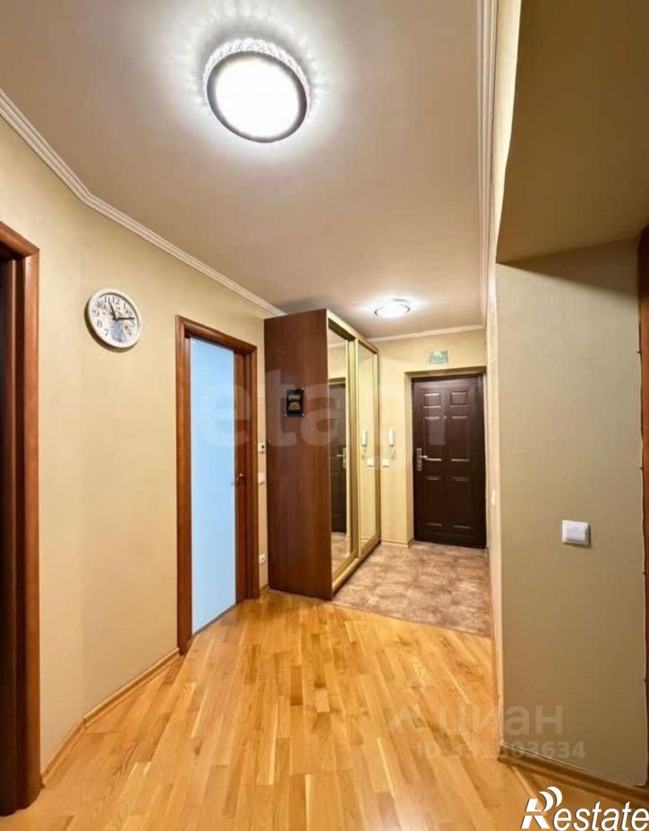 3-комн квартира Лазурная улица, 13,  д. 13