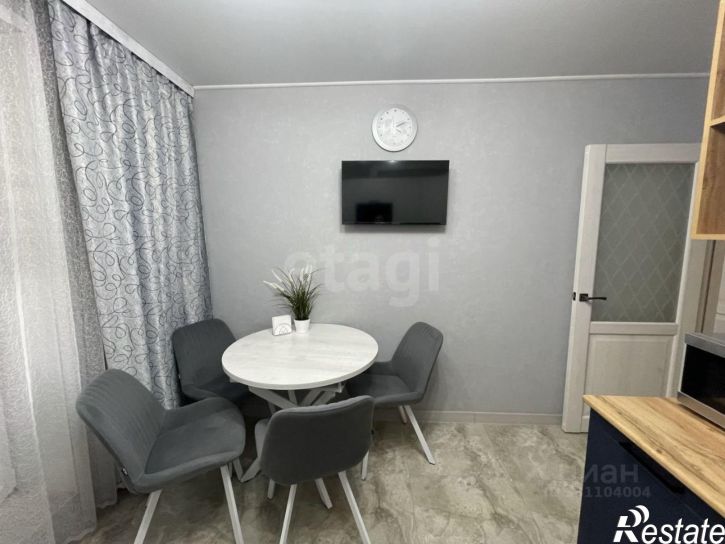 2-комн квартира Набережная улица, 3/2,  д. 3/2
