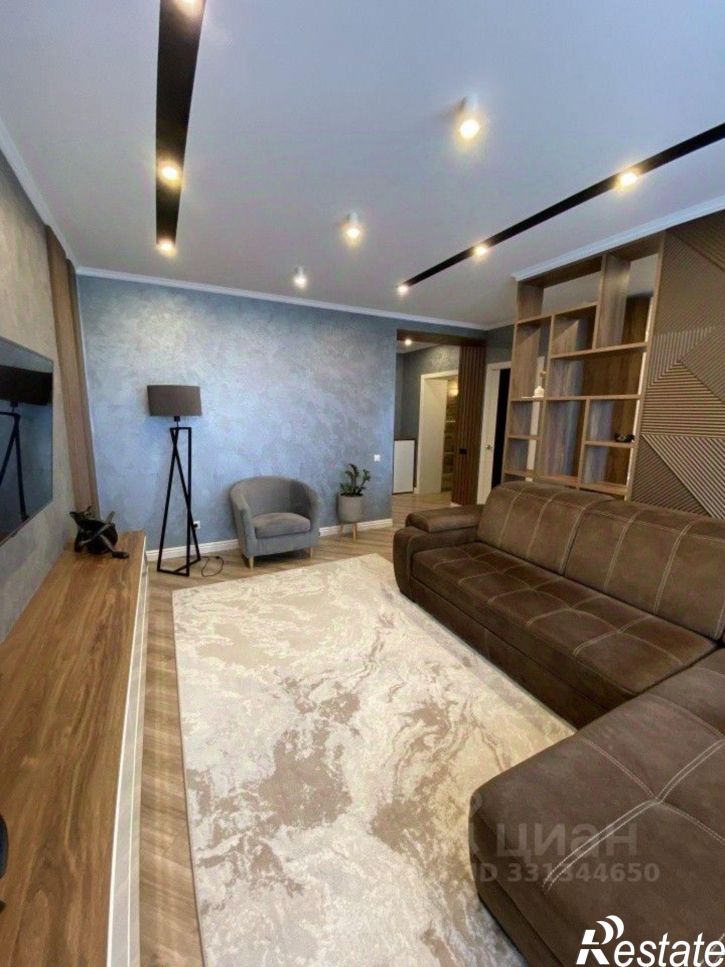 2-комн квартира пр-кт Октября, 42,  д. 42