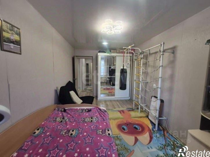 4-комн квартира пр-кт Октября, 73,  д. 73
