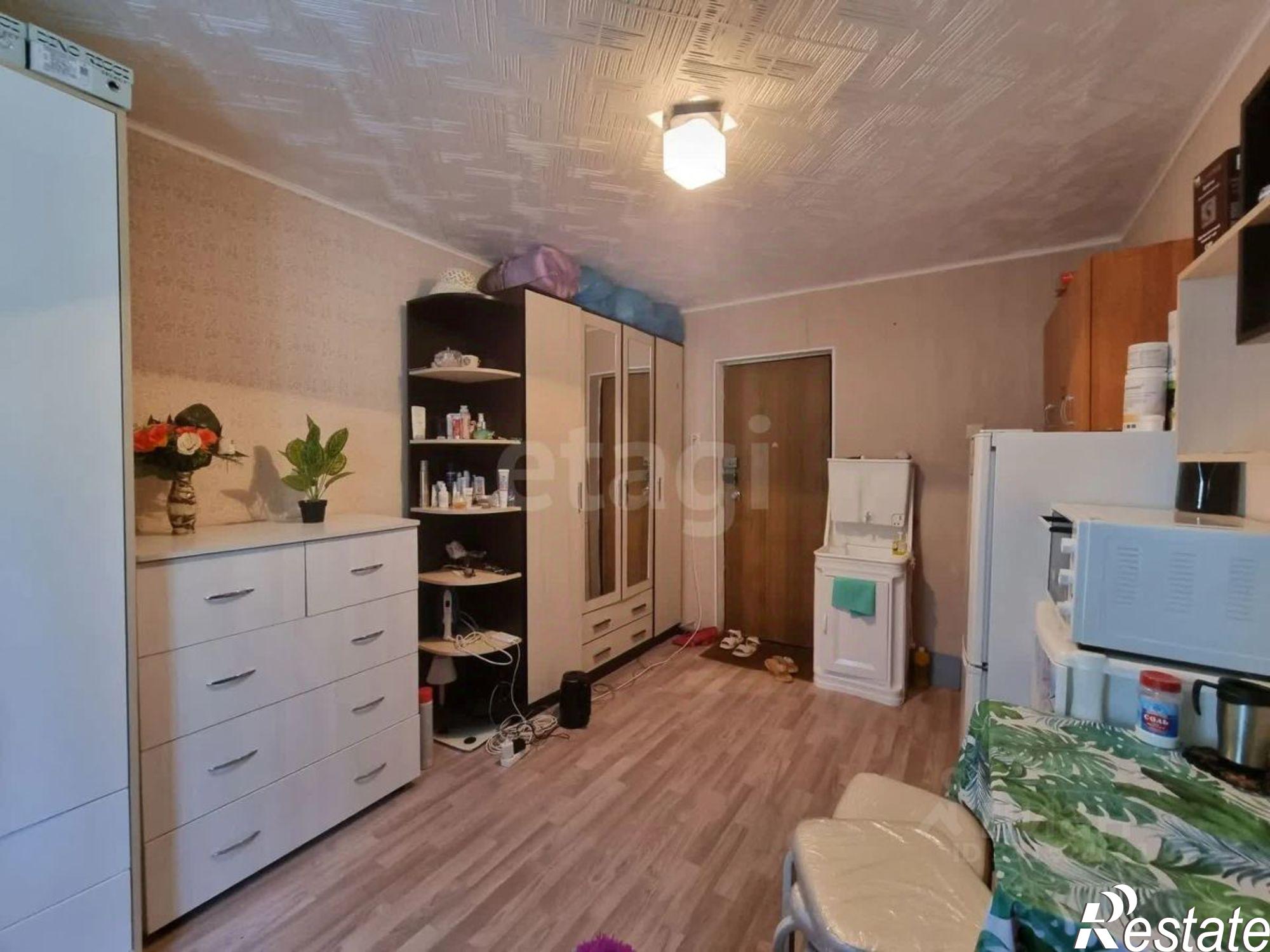 Купить комнату за 700 000 рублей на ул Химиков, 24