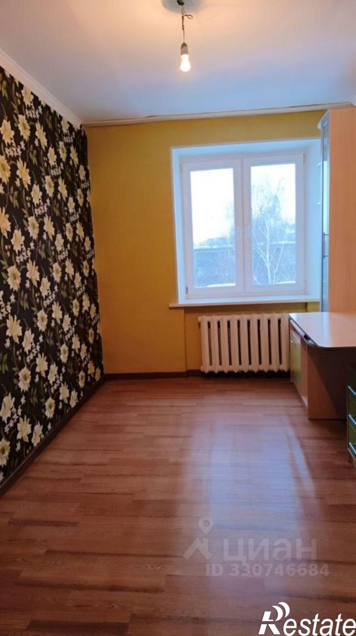 3-комн квартира пр-кт Октября, 18,  д. 18