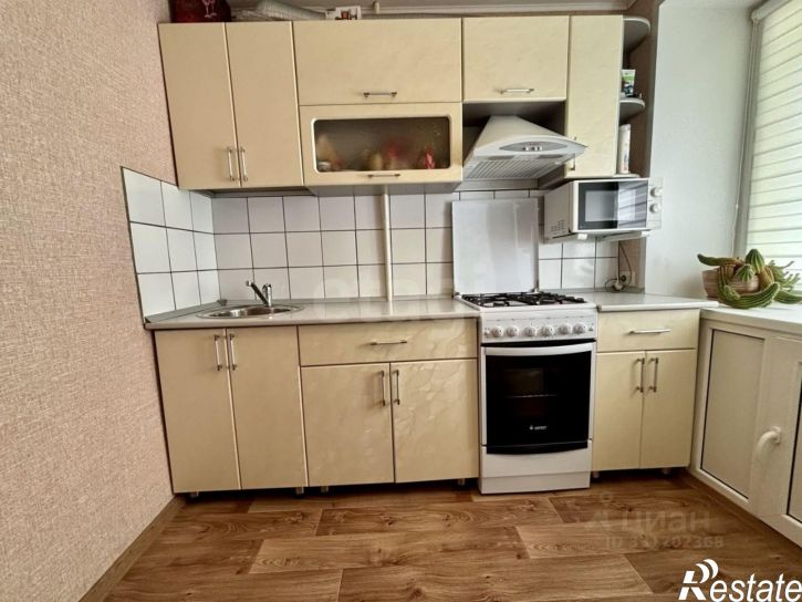 1-комн квартира пр-кт Октября, 20,  д. 20